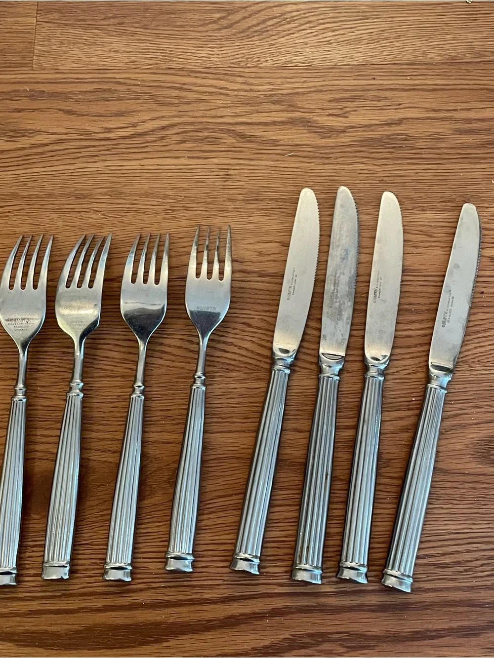 Hampton Silversmiths Avignon2 Stainless Flatware 4 Dinner Forks 4 Dinner Knives